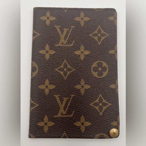 Louis Vuitton Handbags - Louis Vuitton Monogram Canvas Passport Cover